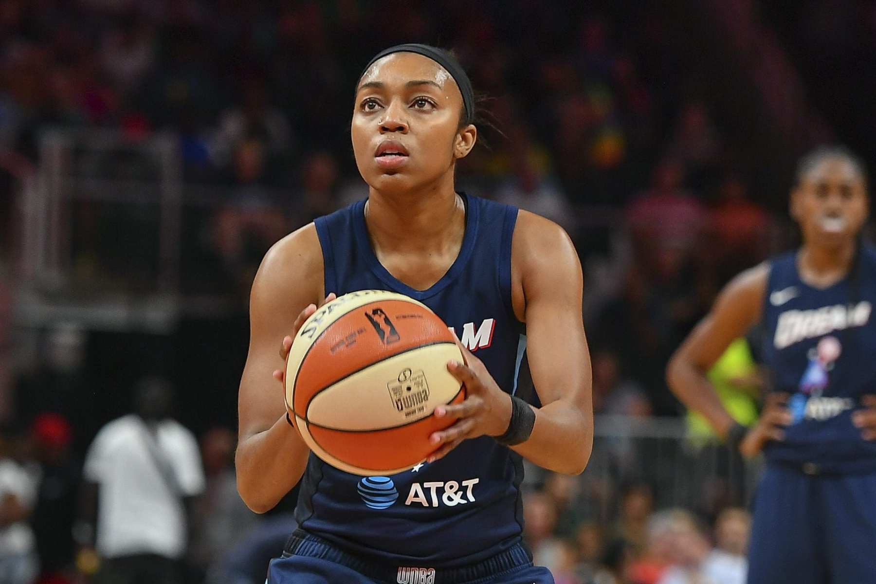 Renee Montgomery shoots a free throw.