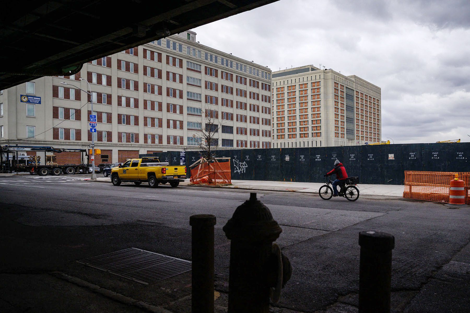 A view of the detention center where Ghislaine Maxwell is being held.