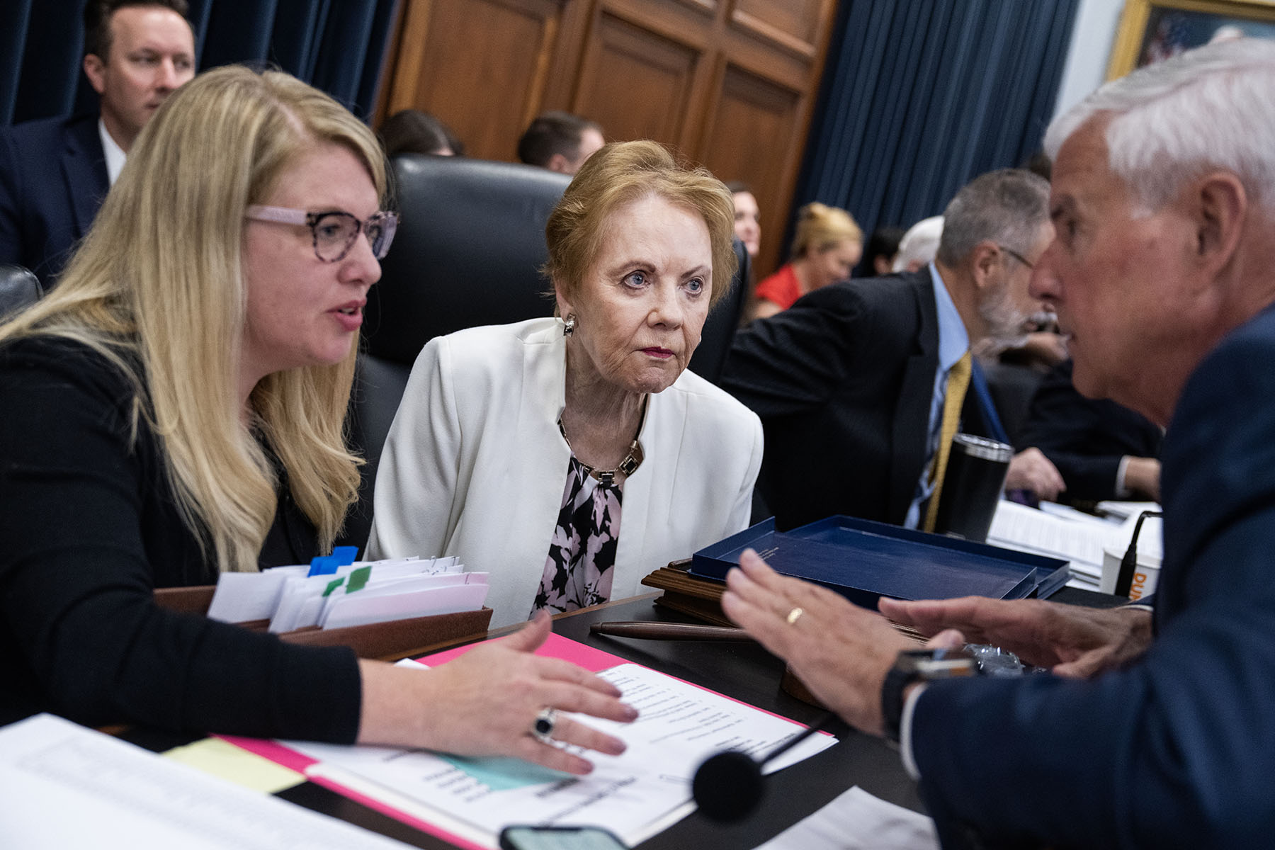 Chairwoman Kay Granger (center) talks with Rep. Steve Womack on Capitol Hill.