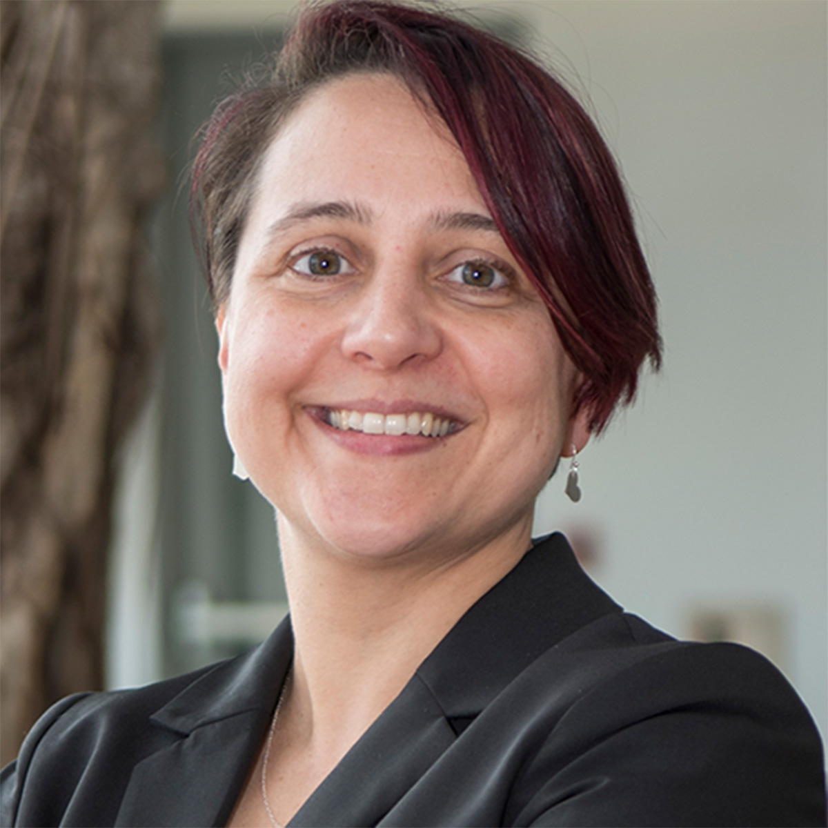 Headshot of Mandi Pratt-Chapman